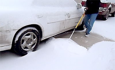 The Snowdozer push shovel